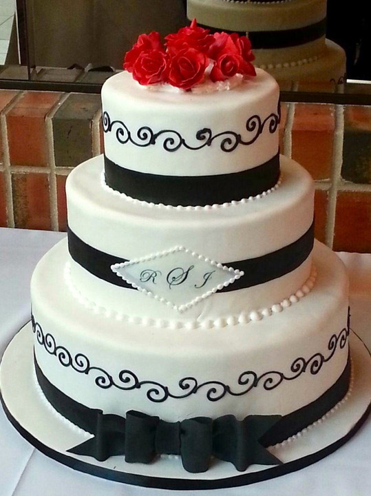 Augustina wedding cake  Design