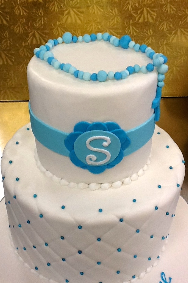 Quilted Pearls with Monogram and Rosary tier cake