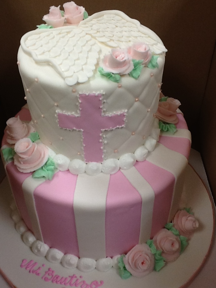 2 tier pink and white cake