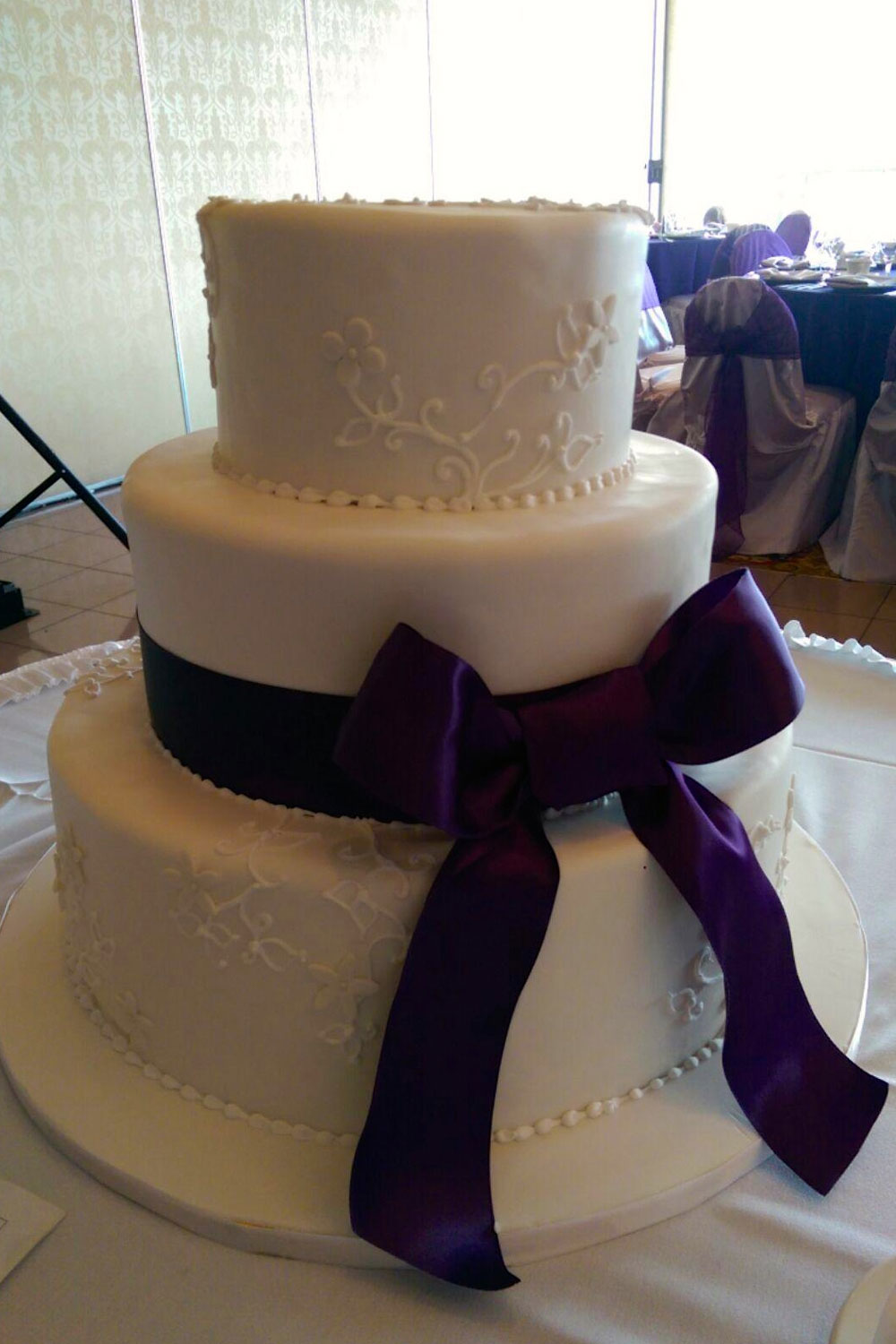 Wedding cake with Floral Piping with Satin Ribbon